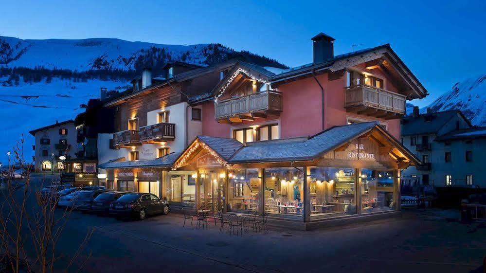 Hotel Champagne ลีวินโญ ภายนอก รูปภาพ