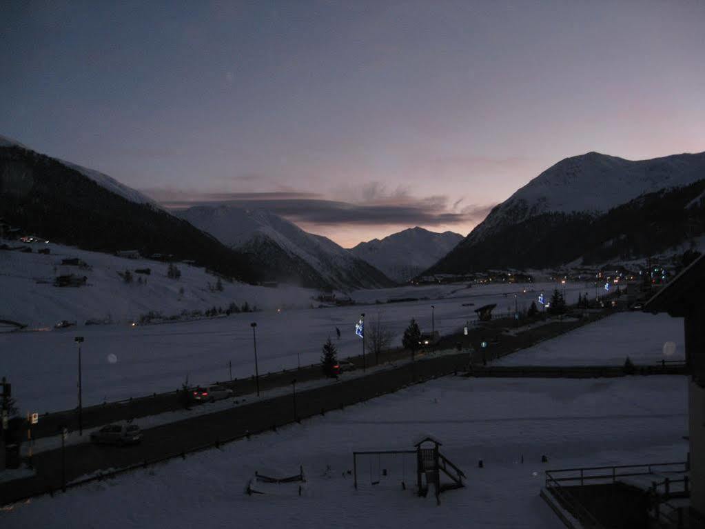 Hotel Champagne ลีวินโญ ภายนอก รูปภาพ